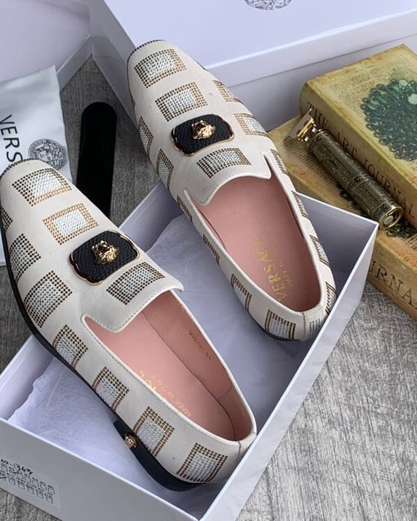 Gold Studs Medusa Emblem Designer Shoes
