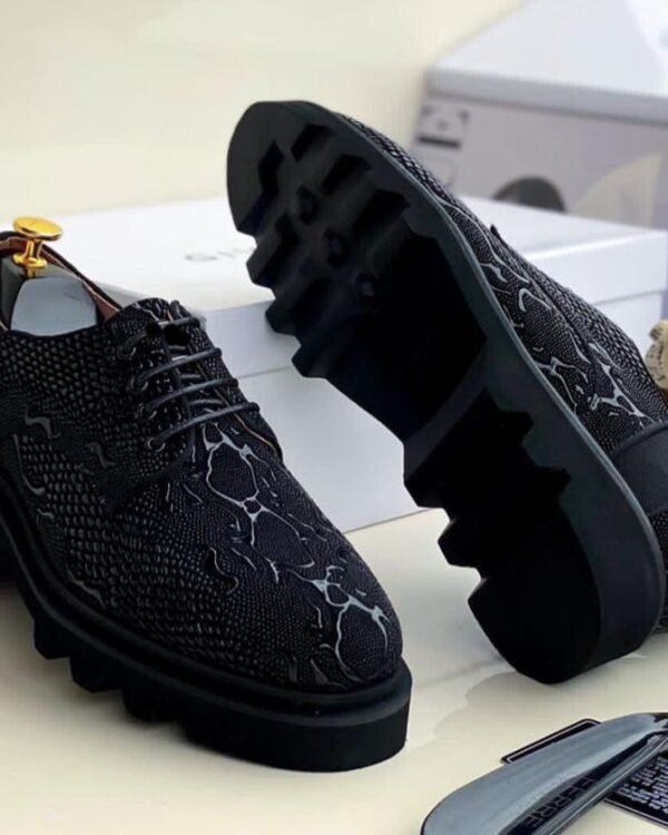 Handmade Designer Black Textured Pattern Men's Shoes