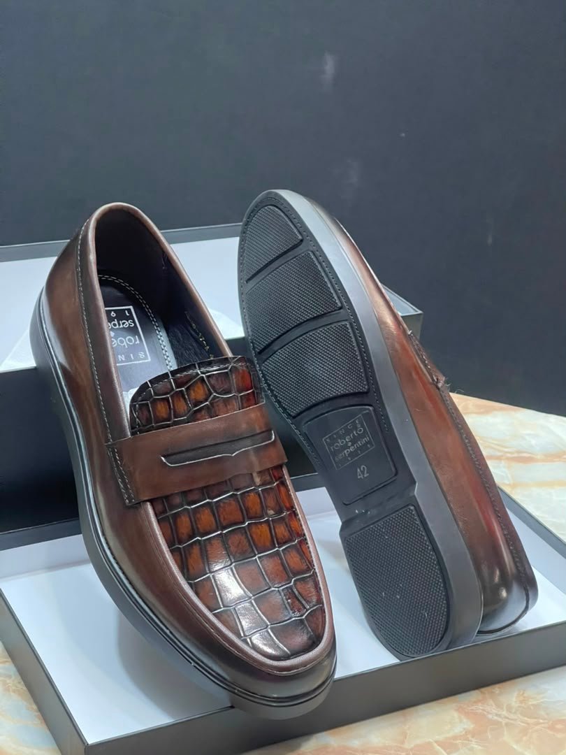 Roberto Serpini Brown Crocodile Print Loafers Roberto Serpini Brown Crocodile Print Loafers