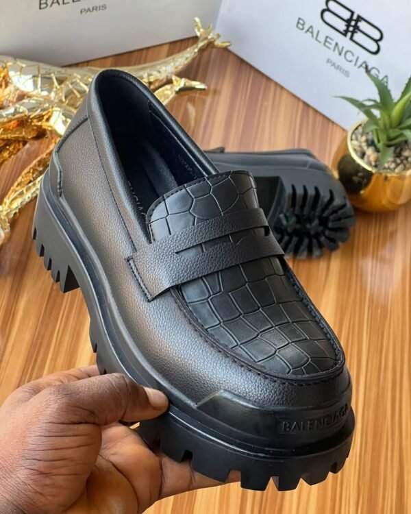 Black Crocodile-Effect Chunky Loafers