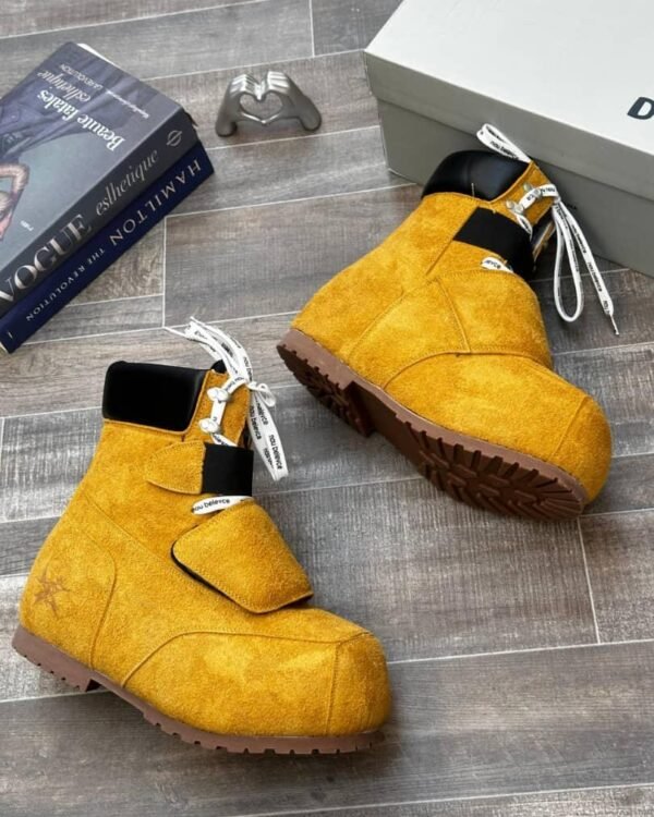 Black8mob FVVO Yellow Cowhide Ski Boots