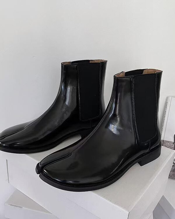 Maison Margiela Tabi Black Leather Chelsea Boots
