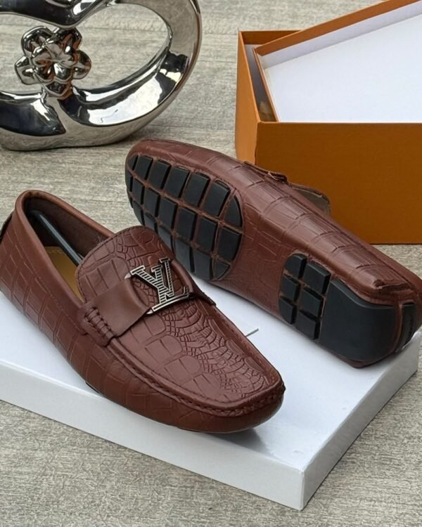 Monte Carlo Style Black Alligator Embossed Leather