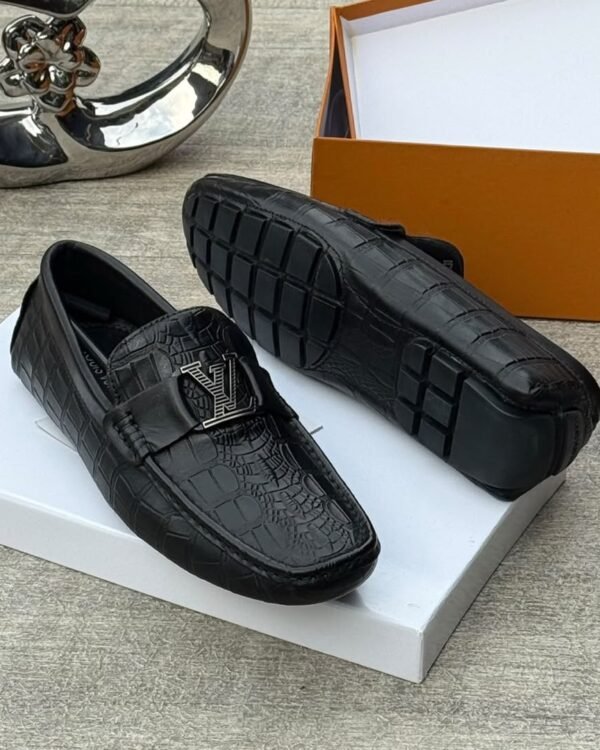 Monte Carlo Style Black Alligator Embossed Leather