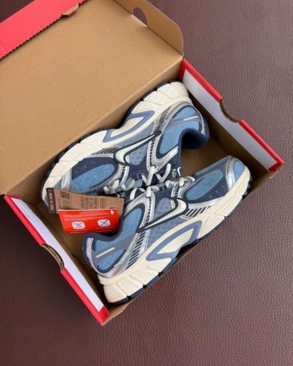 Nike V5 RNR SE Denim Smokey Blue Metallic Silver Running Sneakers
