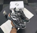Saucony ProGrid Omni 9 Black White Ash Mint Mesh Running Sneakers