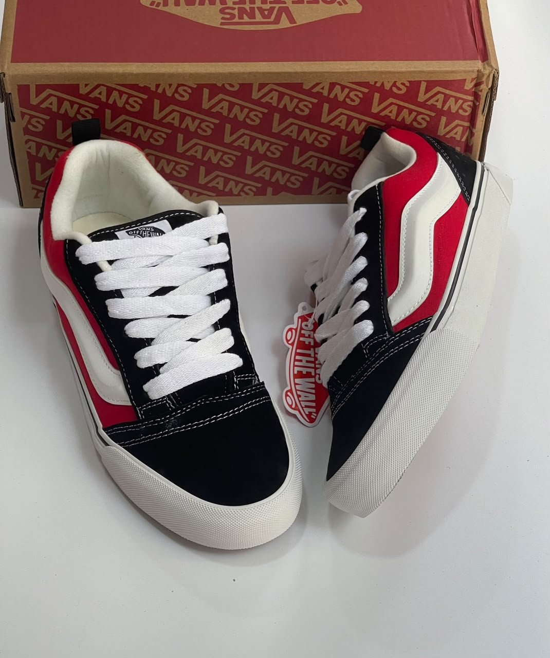 Vans Knu Skool Black Red Sneakers Vans Knu Skool Black Red Sneakers